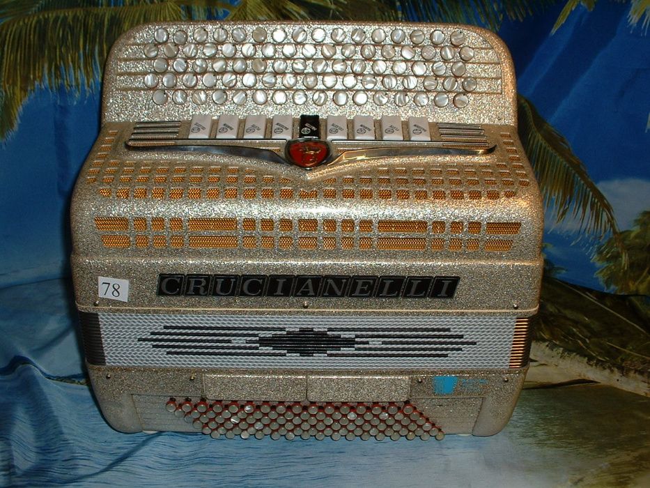 Accordion for Sale G, No. 7864286586371714120