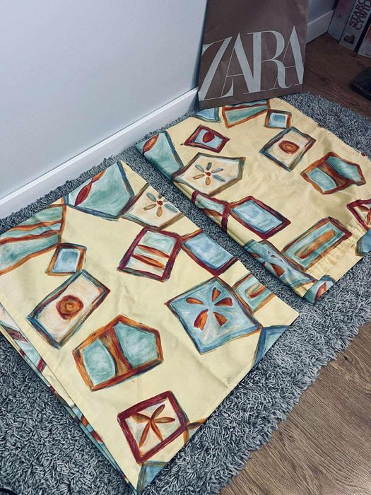 Piękne dwie poszewki na poduszki pościel zolta