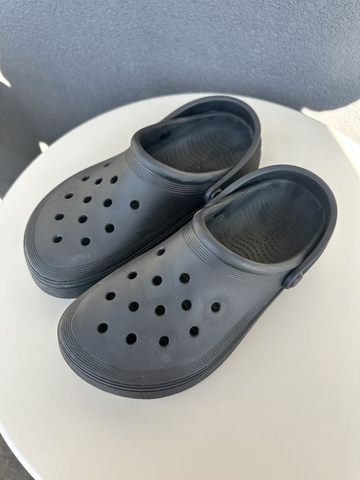 Oryginalne klapki Crocs czarne M5/W7