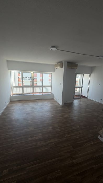 Apartamento t3 duplex em santo antonio dos cavaleiros