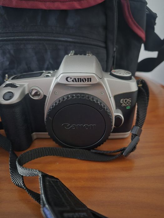 Canon EOS 500N (analógica)