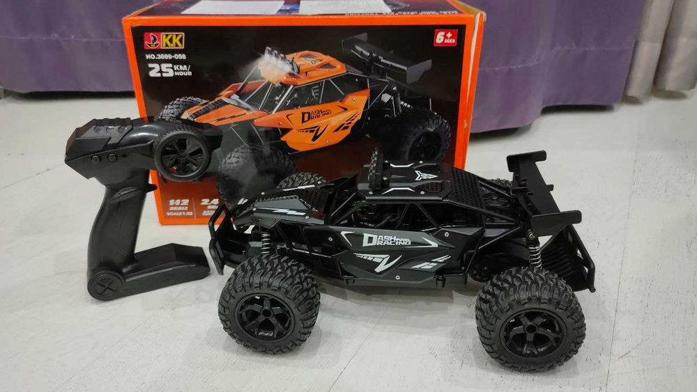 Машинка на радиоуправлении