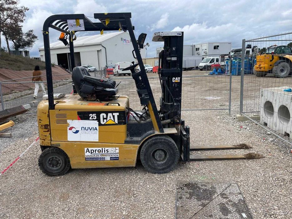 Wózek widłowy Caterpillar EP25K