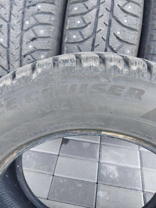 Шини Bridgestone Ice Cruiser (Шип) 225,65,17