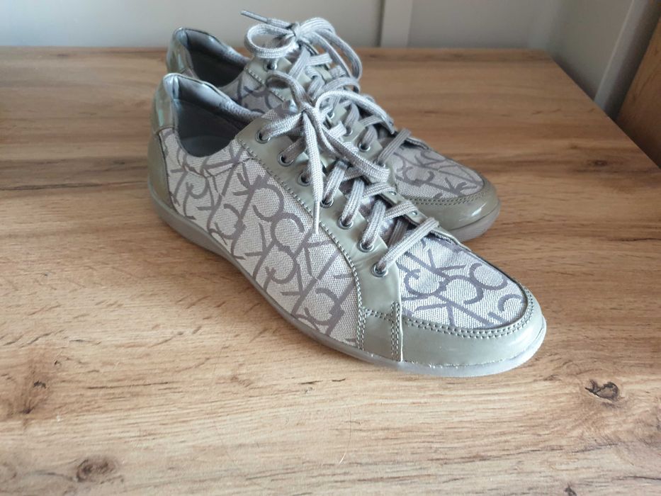Buty damskie sznurowane Calvin Klein 38, beżowe