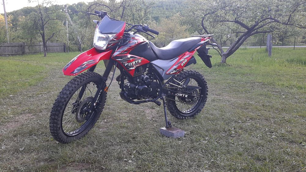 Кросовий мотоцикл Forte крос 250