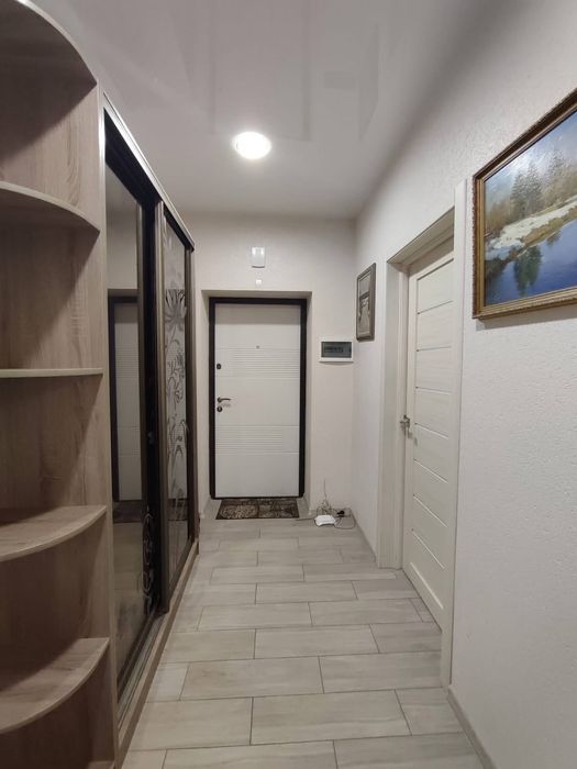 Квартира з меблями і технікою |