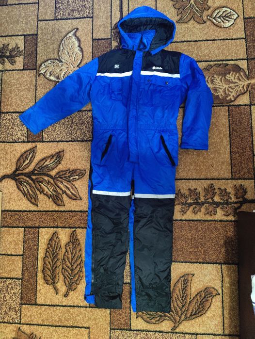 Зимовий норвежський комбінезон