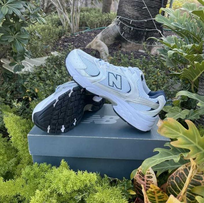 New Balance 530 White Silver Navy R.42