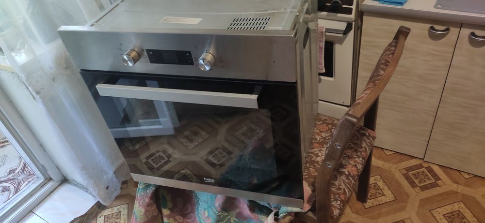 Электрическая духовка Beko BIE22300X