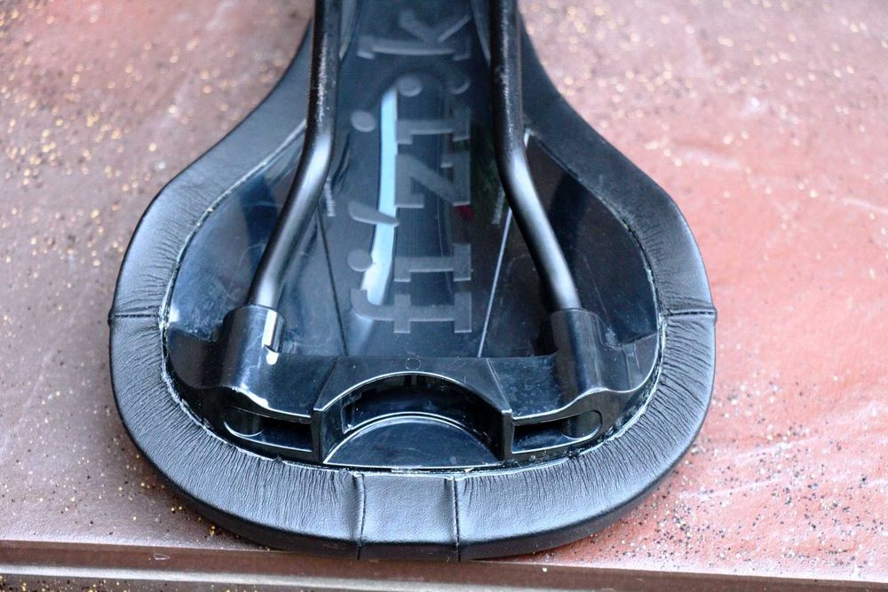 Siodełko rowerowe Fizik Monte 277 x 143mm Kium 278g nowe !!!