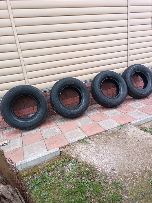 В продаже резина всесезонка Bridgestone Dueler 265/70/R16 б/у.