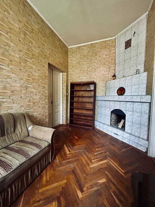 Продам двокімнатну квартиру по вул.Дубенська