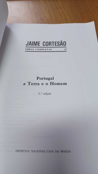 Livro Portugal a Terra e o Homem