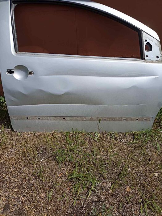 Двері на Сітроен С2