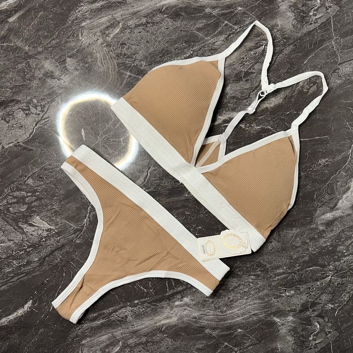 Гарна жіноча білизна