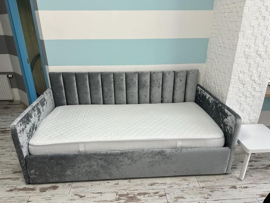 продам диван / кровать