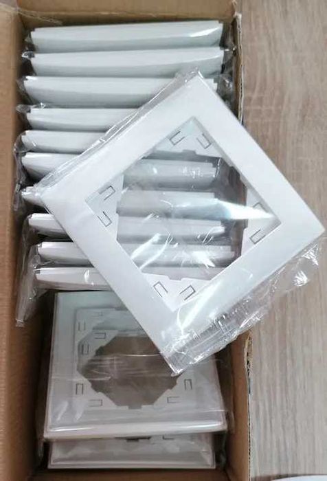 Vendo ou troco, material de eletricista / eletricidade