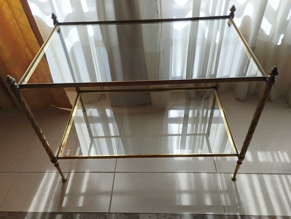 Mesa de centro vidro e latão