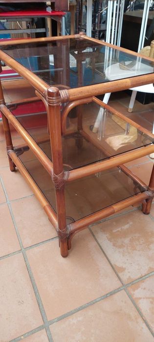 Movel de apoio em madeira