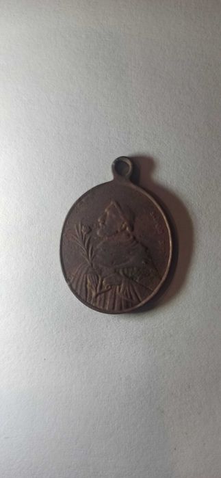 Kolekcja zabytkowych medalików religijnych XIX wiek