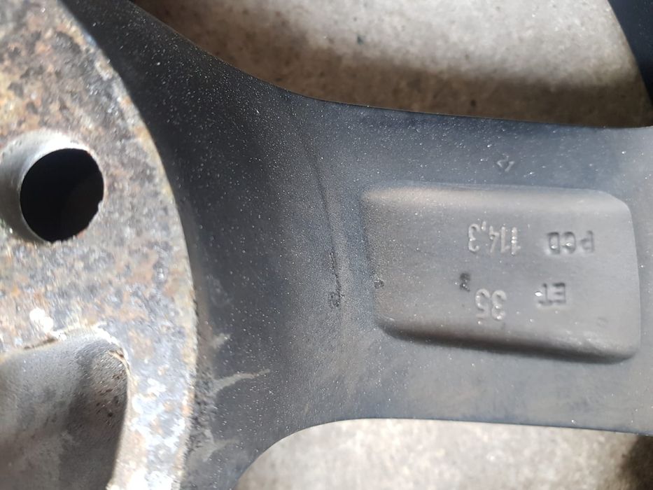 Alufelgi 5x114,3 R 17 + opony Yokohama 225/65