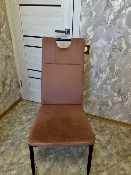 Терміново! Стілець, пудра