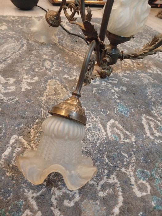 Antyczna lampa z mosiądzu