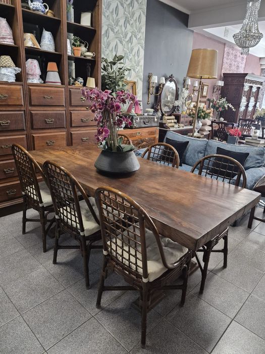 Mesa Conventual dle Jantar em Carvalho Maciço Estilo Rústico Nobre.