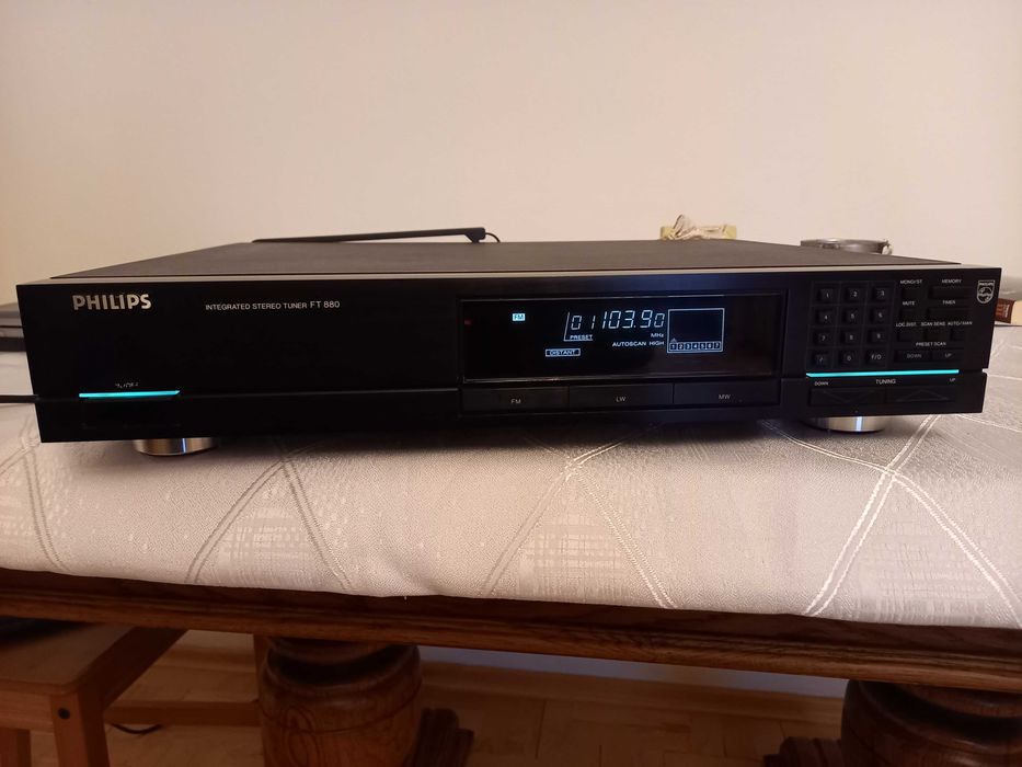 Tuner PHILIPS FT 880 - znakomity
