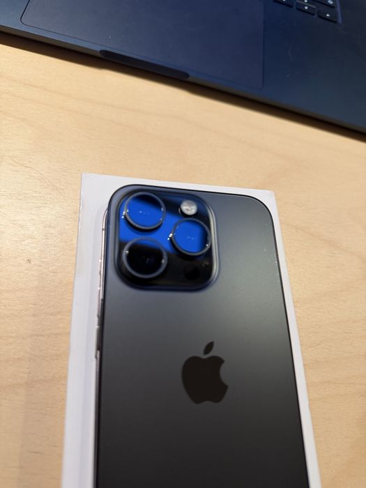 Iphone 15 pro 128gb czarny + gratis
