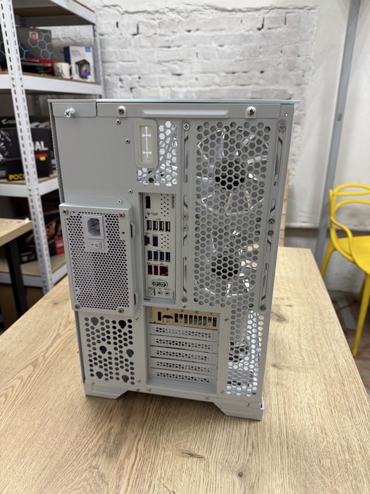 Ігровий компютер  RTX 5070ti/ Ryzen 7 7800X3D