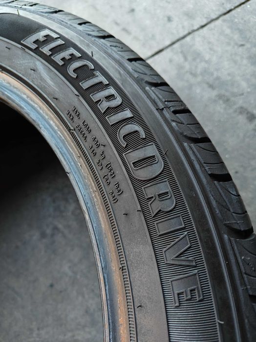 1шт R17 215 50 шина всесезона 22р Goodyear Electric Drive з авто з США