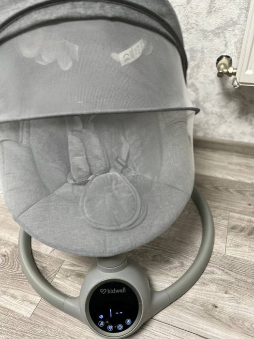 Заколисуючий центр kidwell. Кроватка. Колиска. Крісло качалка