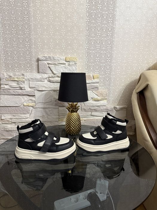 Ботинки зимние,сапожки,кеды 35 р 22,5 см