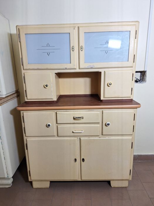 Kredens kuchenny lata 60. PRL .  Dowóz/ wysyłka.