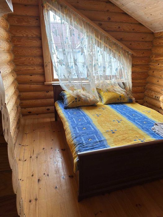 Київ. Осокорки. Баня, більярд. До 10 осіб.