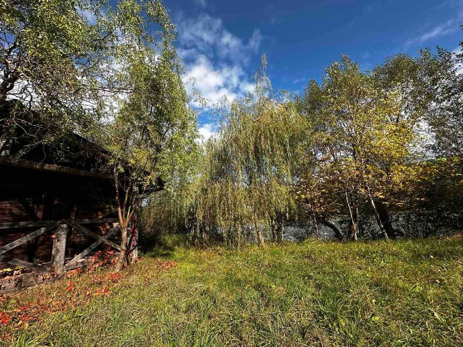 Продається сауна з жилим будинком в смт. Дубове