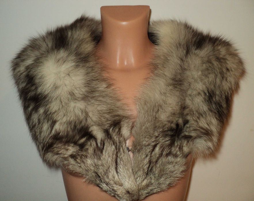 Kołnierz z lisa, srebrny