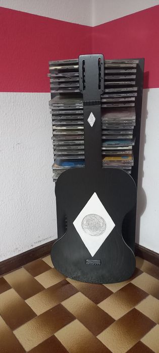 Aparador de cds moderno