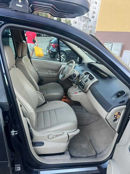 Carro de 7 Lugares