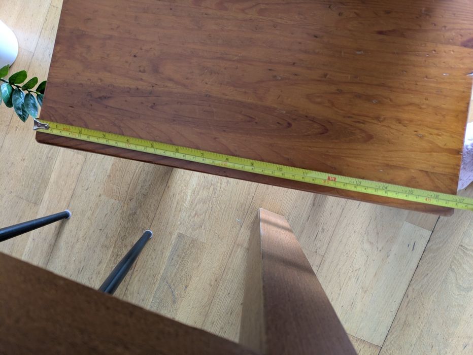 2 cadeiras de madeira maciça restauradas