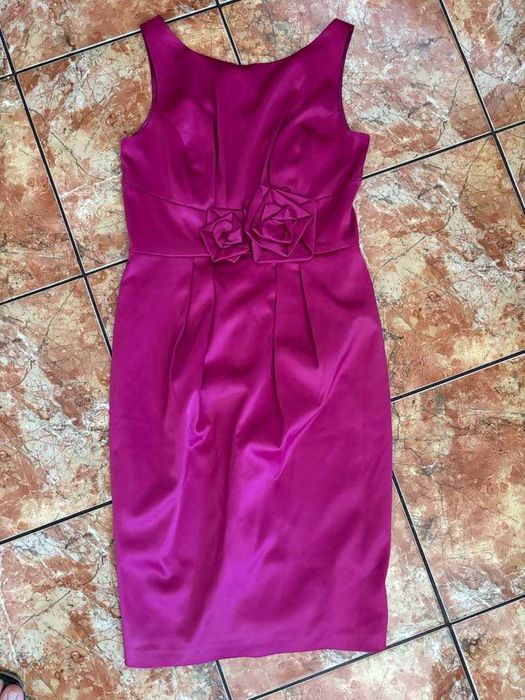 Sukienka elegancka  z różami  Kaliko