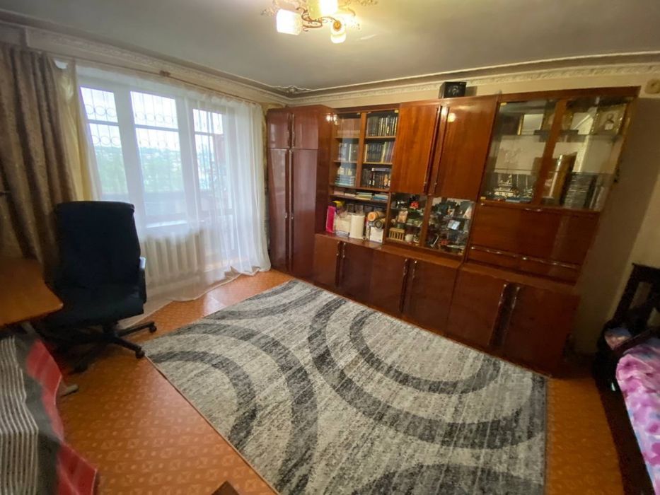 Квартира с кап ремонтом недалеко от центра