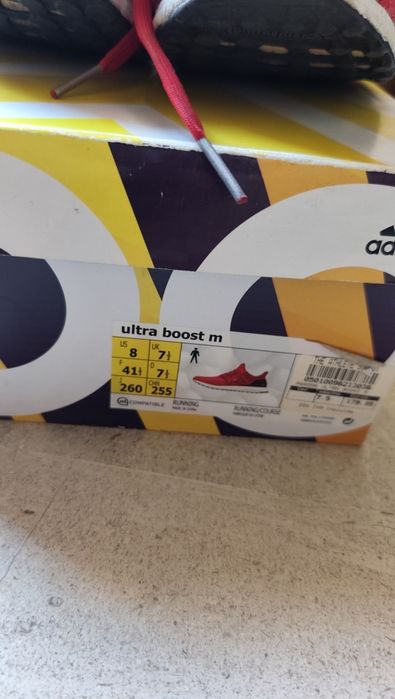Tênis Adidas ultraboost