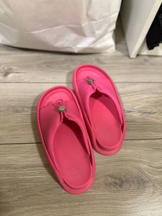 Жіночі рожеві шкіряні слайдери Tennessee