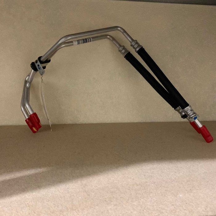 Патрубок охлаждения трубка акпп чироки Jeep Cherokee шланг рідини