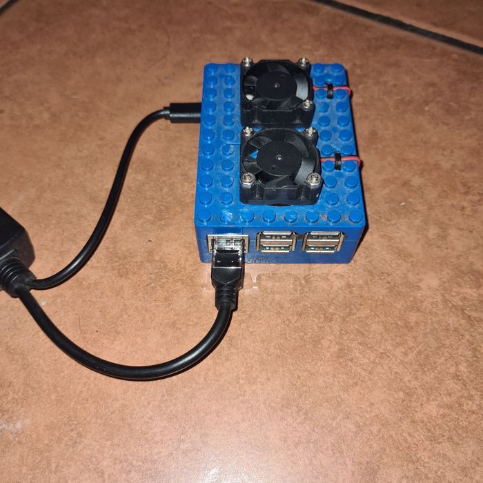 UniFi security gateway PRO USG-PRO-4 + kontroler Raspbery Pi 3