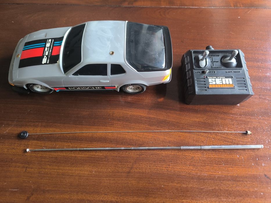 Porsche 924 Carro telecomandado/ controlo remoto (anos 80)