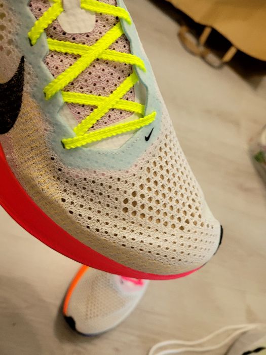 Кроссовки NIKE ZoomX Vaporfly NEXT % 3 нові original